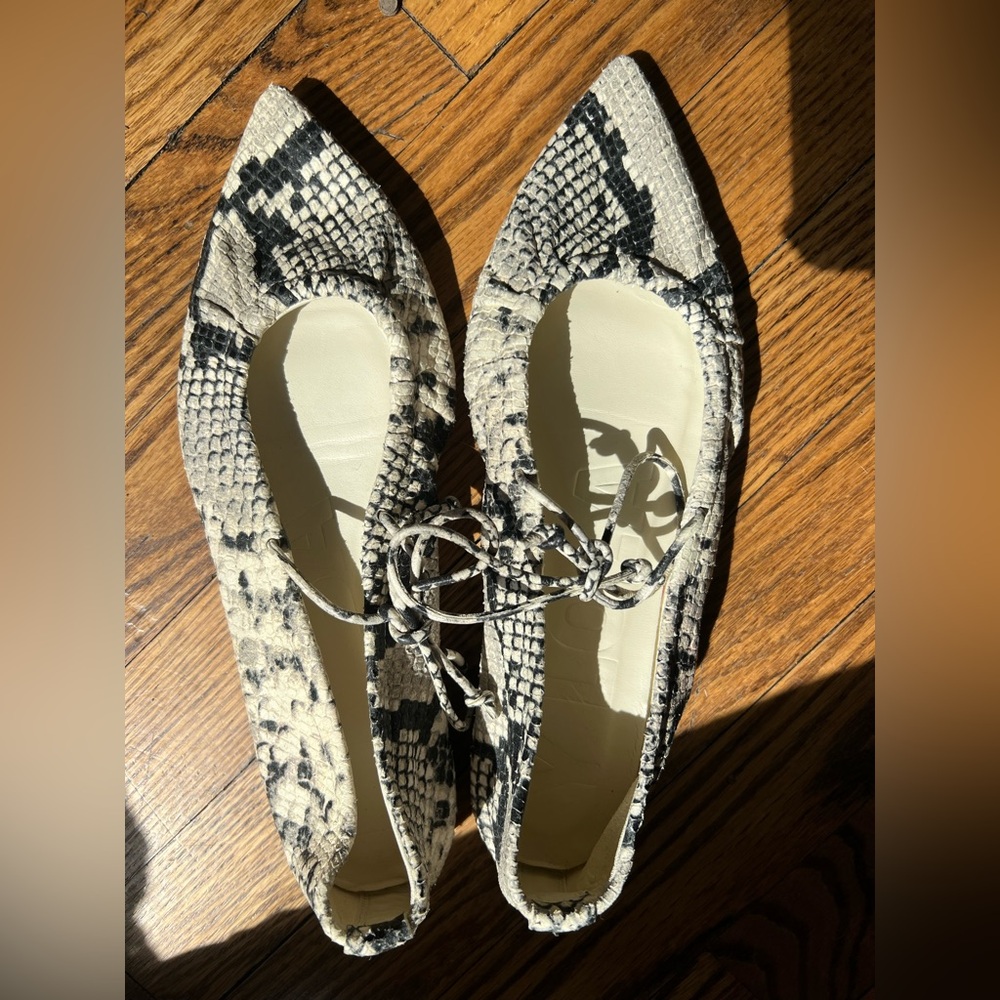 Bimba y Lola Leather Pointed Lace-Up Snake-Print Flats in Black & Cream